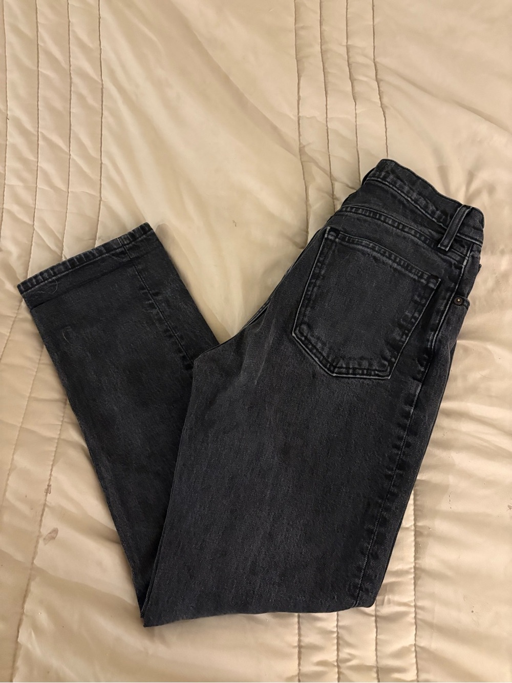 Abercrombie & Fitch Black 90’s Straight Leg Ultra High Rise Jeans